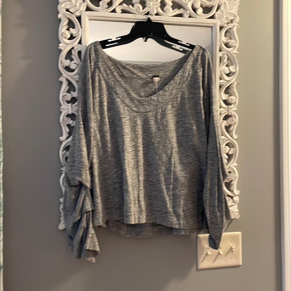 Free people top. Lays off the shoulder.
